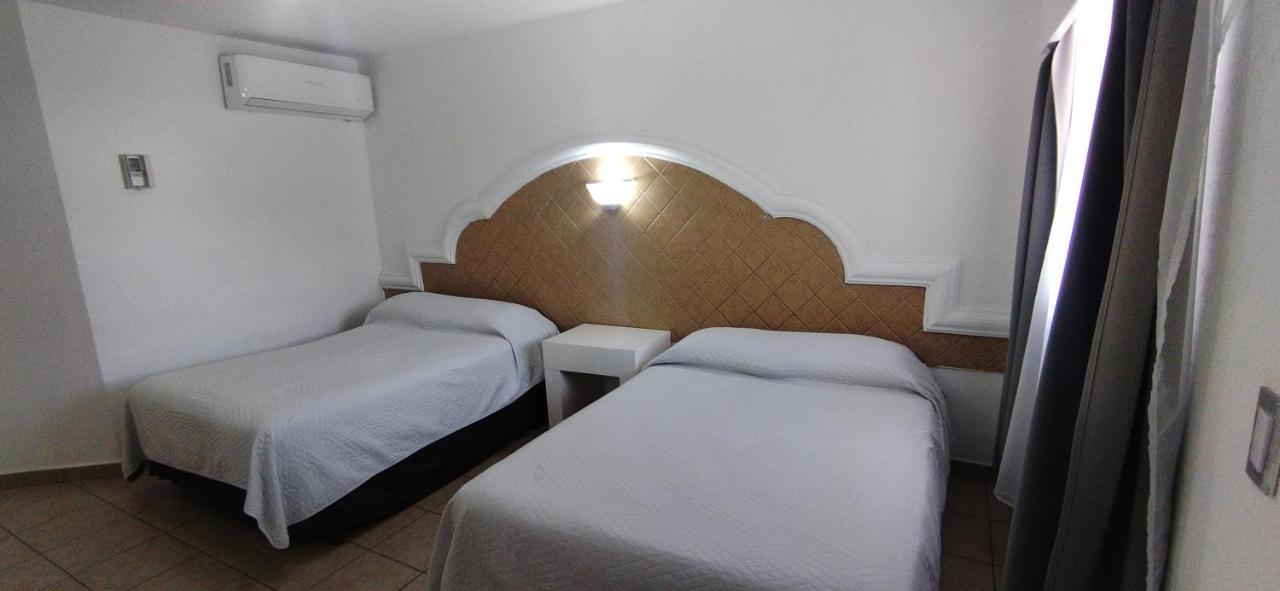 Hotel Casa Blanca Heroica Caborca 外观 照片